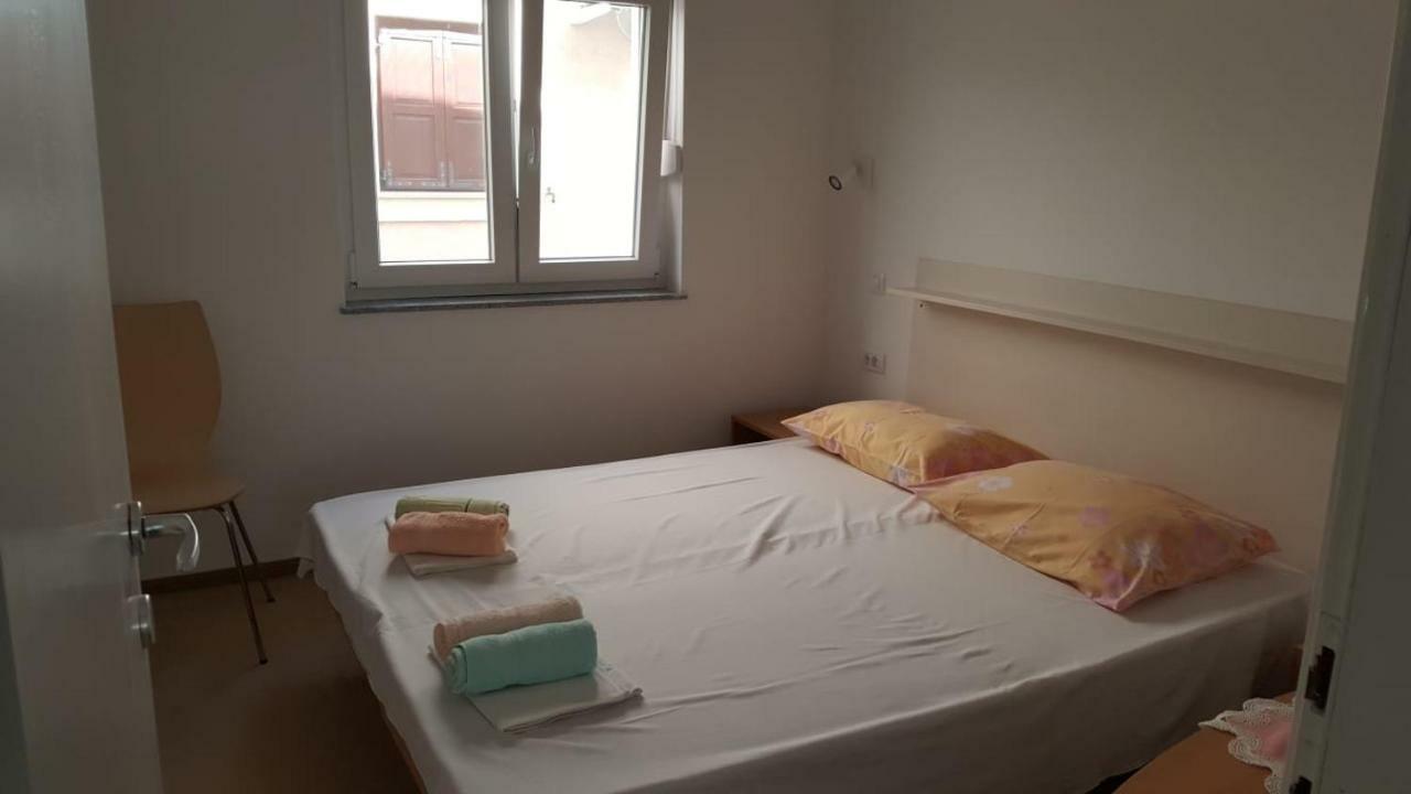 Holiday House Maretta - Apartment No 1 Lukovo Šugarje Extérieur photo